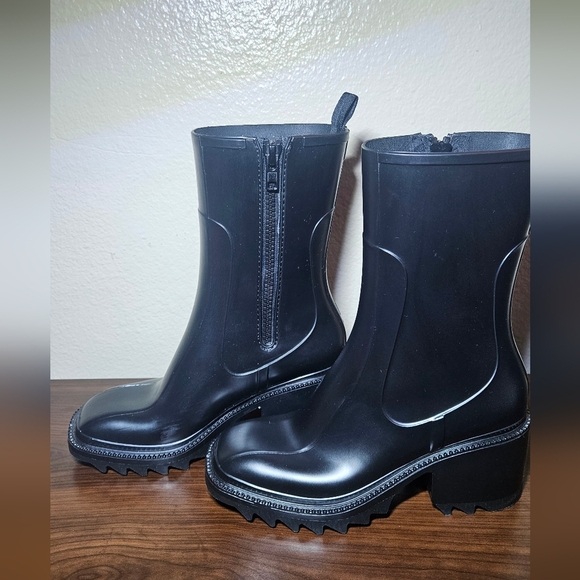 INC International Concepts Black Women's Winter Boots - Picture 2 of 13